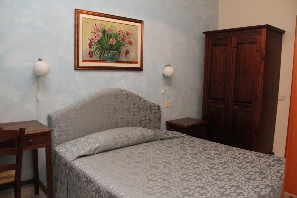 Gemini camere e suites Grosseto Cameră foto