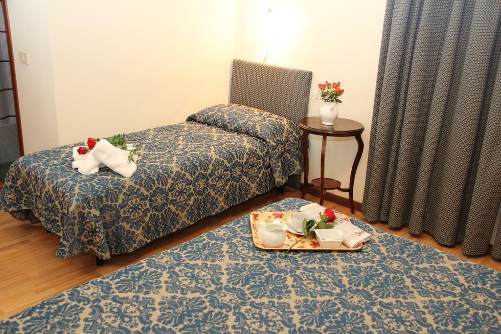 Gemini camere e suites Grosseto Cameră foto