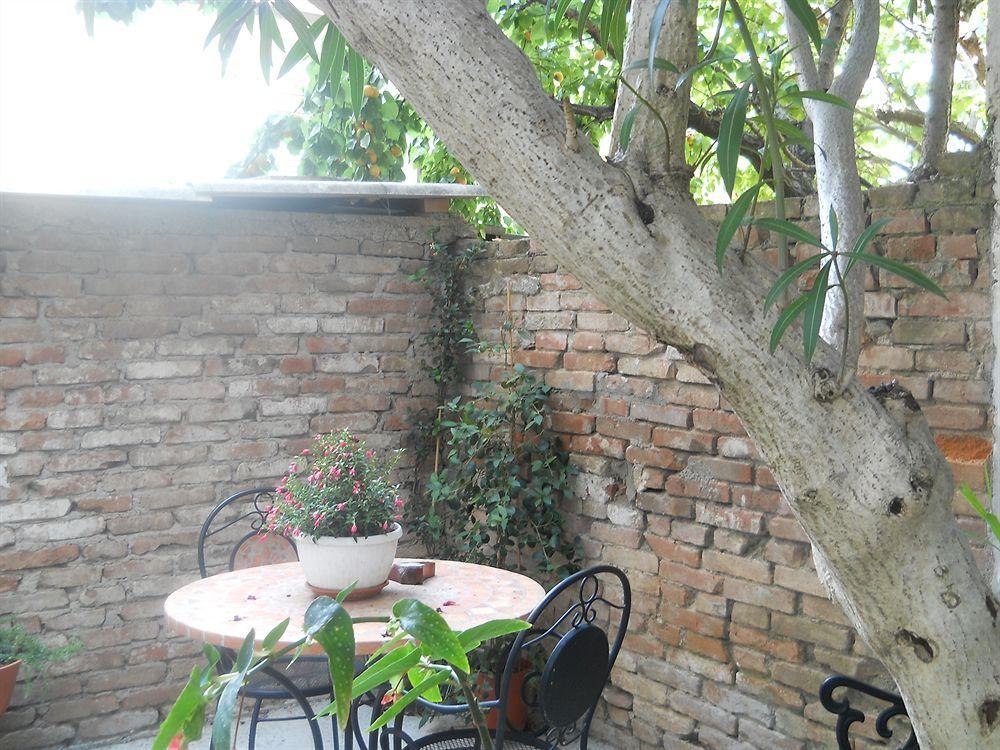 Gemini camere e suites Grosseto Exterior foto